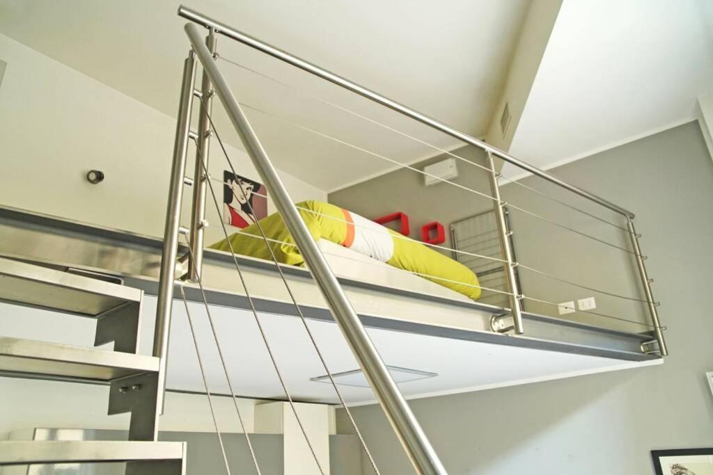 Urban House - Nice Loft Navigli Milan Center Bagian luar foto